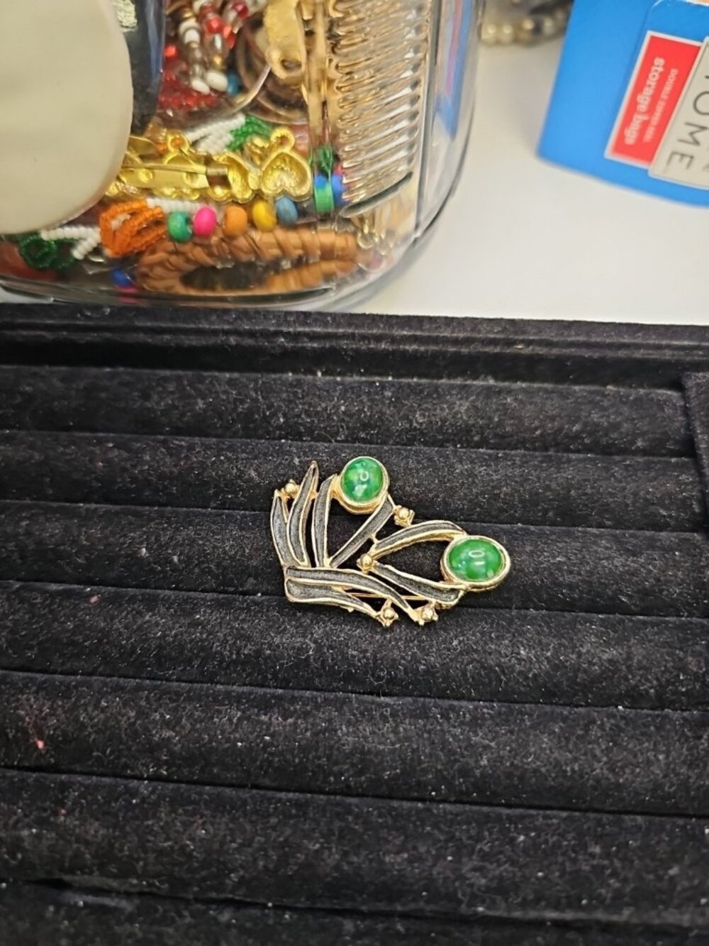 Brooch Gold-tone Green Resin Stones Black Enamel